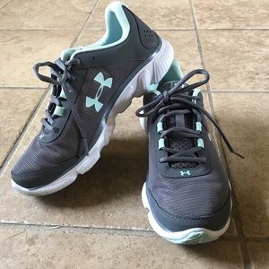 Under Armour Women’s Micro G Assert 7 Shoes